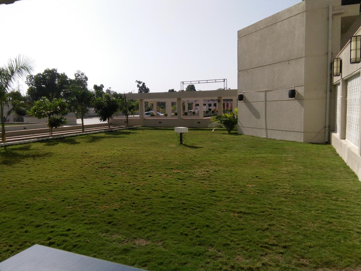 Silver Estate Resort Tikamgarh Exteriér fotografie