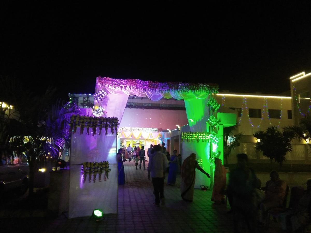 Silver Estate Resort Tikamgarh Exteriér fotografie