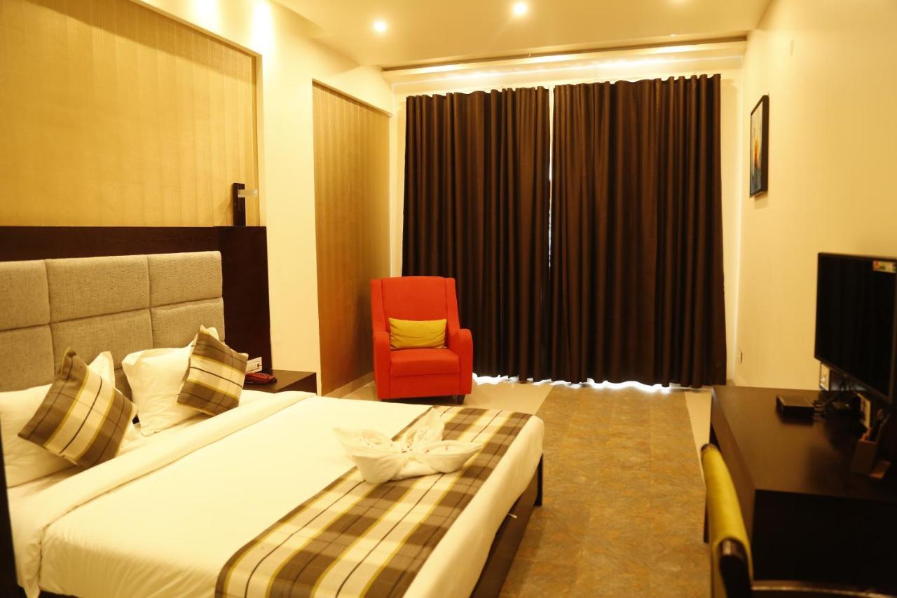 Silver Estate Resort Tikamgarh Exteriér fotografie